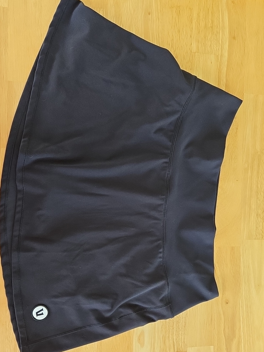 Vuori Black Athletic Skort with Logo XL